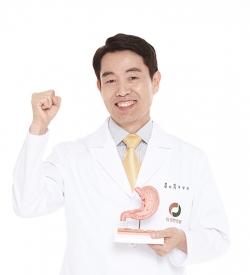 위강한의원_답답한 목이물감… ‘매핵기’라면 위장강화 치료해야