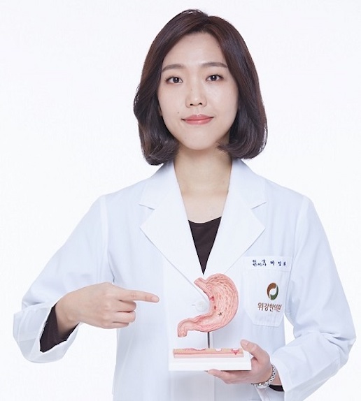위강한의원_목이물감과 목구멍간질거림, ‘매핵기’가 문제라면