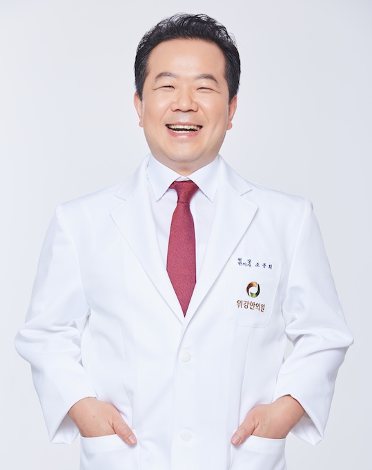 위강한의원_사라지지 않는 입냄새, 자가진단 방법과 구취치료법