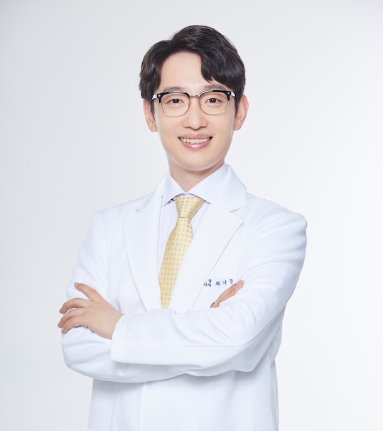 위강한의원_마른기침과 속쓰림 심한 역류성식도염 극복할 방법은?