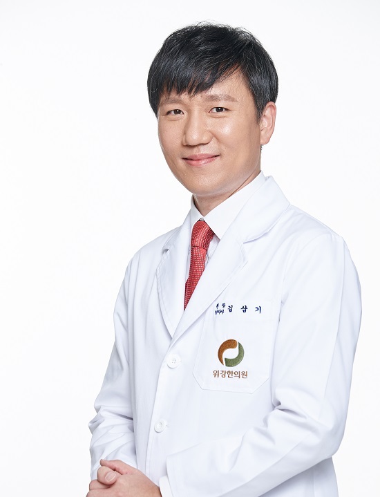 위강한의원_구내염약 소용없는 만성구내염, 어떤 치료해야 할까?