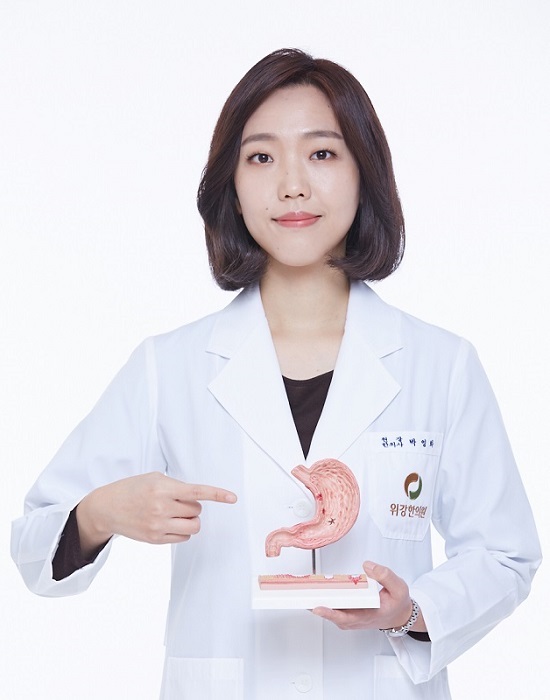 위강한의원_혀통증치료, 혀갈라짐과 입마름이 심해지고 있다면