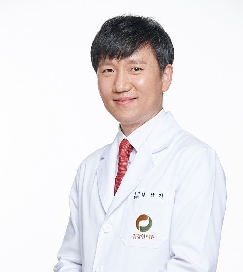 위강한의원_반복되는 속쓰림, 역류성식도염 치료 위장 기능 회복이 핵심